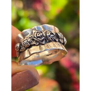 Vintage Sterling Silver Regina Lane Israel Repousse Rose Wide Band Ring, Sz 8
